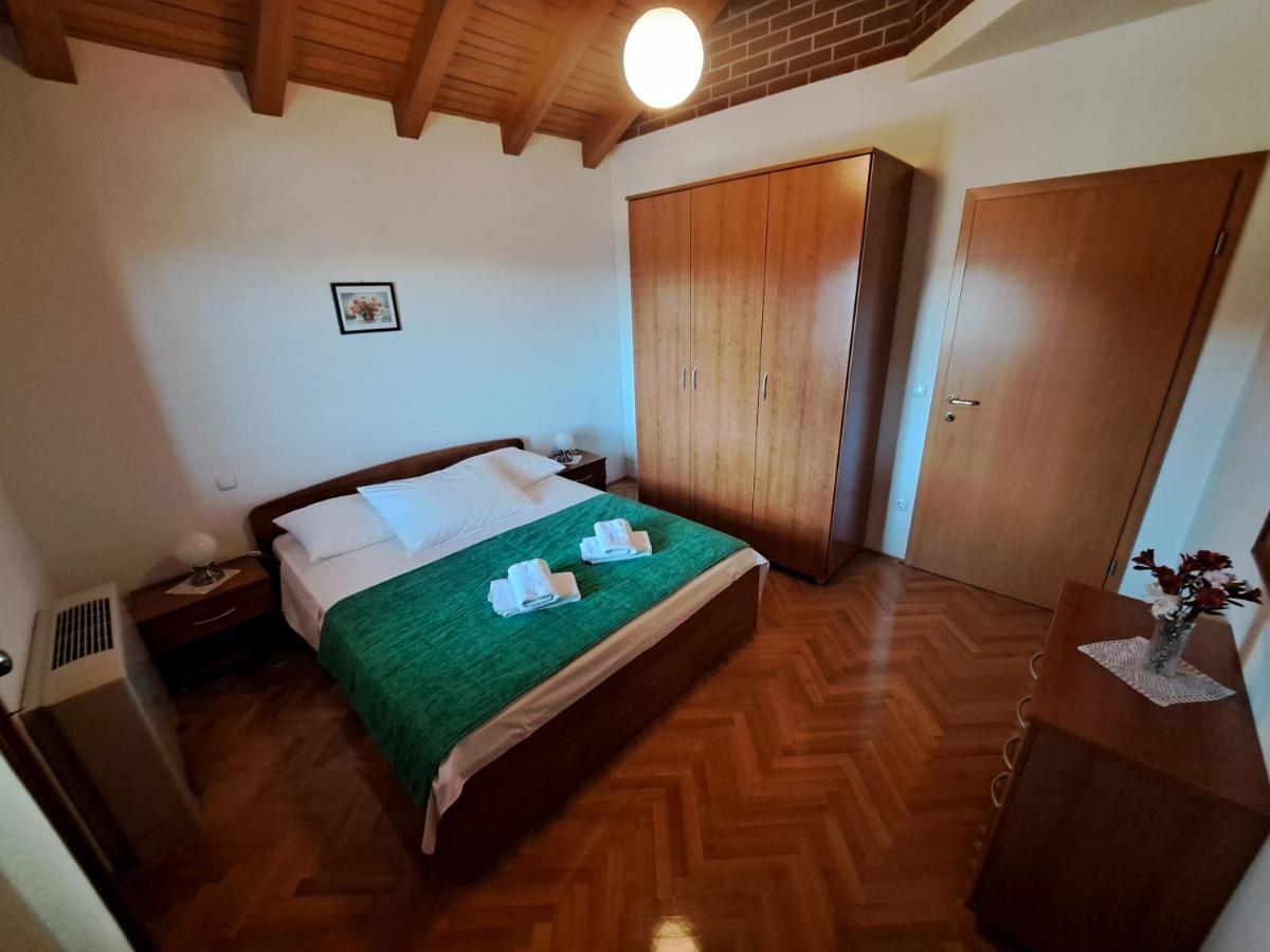 Apartment With Splendid Sea View *