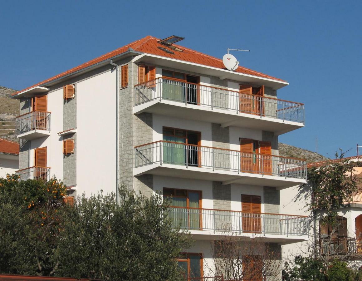 Apartment With Splendid Sea View