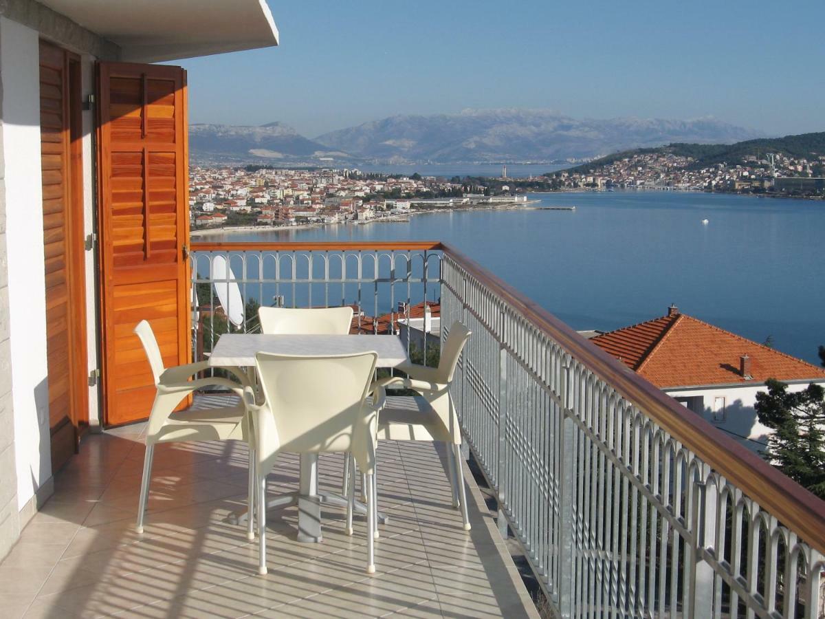 With Splendid Sea View *