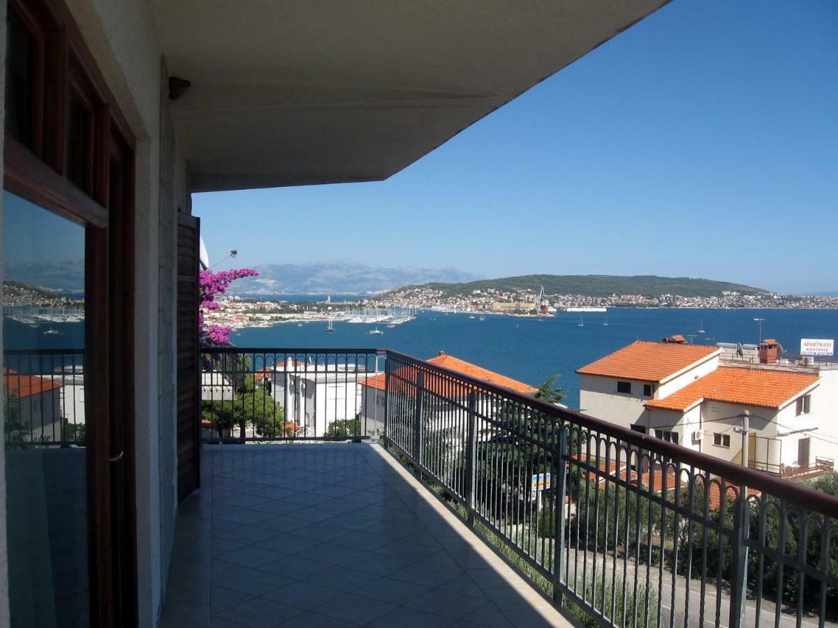 With Splendid Sea View Apartment *