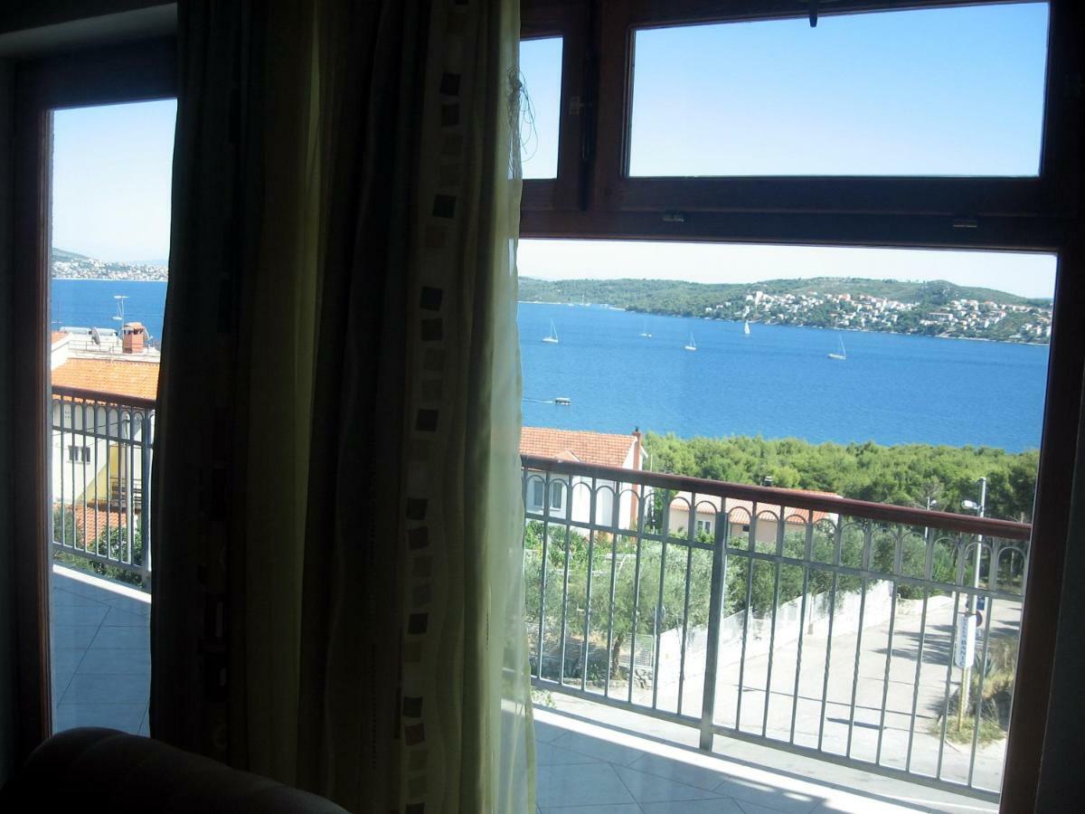 With Splendid Sea View Apartment