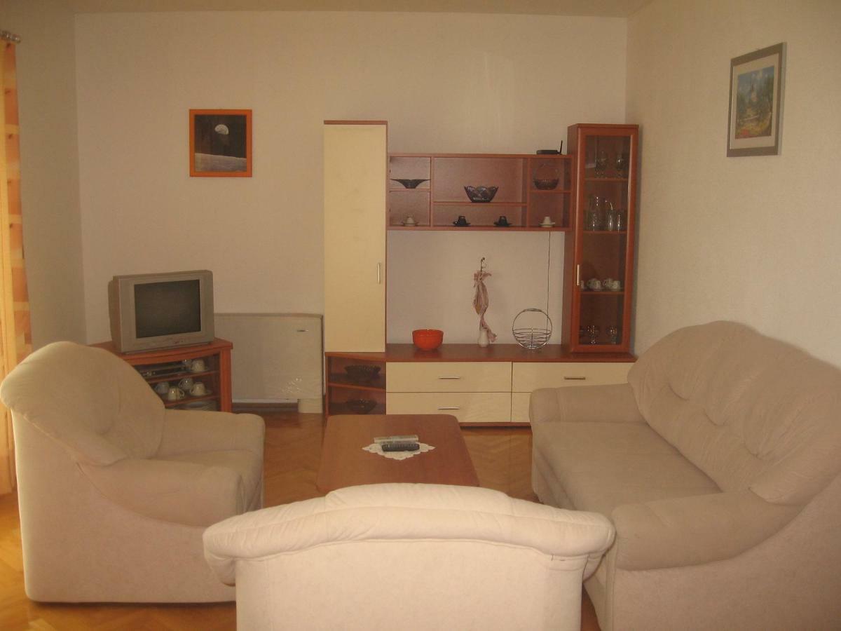 With Splendid Sea View Apartment