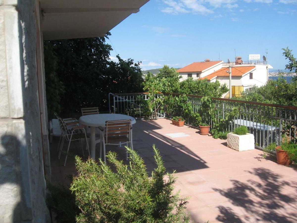 With Splendid Sea View Apartment Trogir