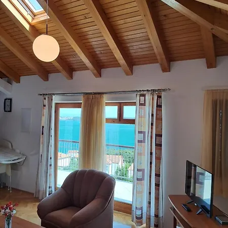 Apartment With Splendid Sea View Trogir Exterior photo