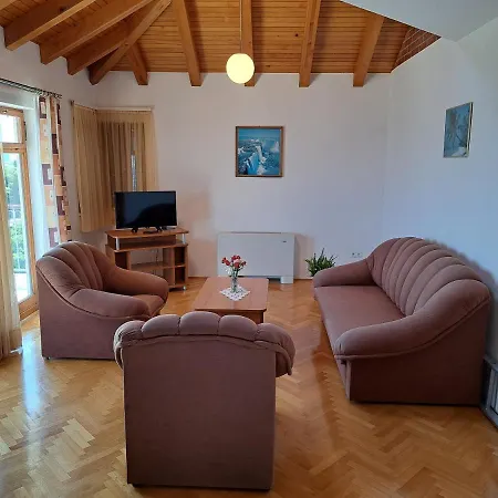 Apartment With Splendid Sea View Trogir Exterior photo