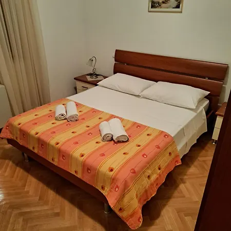 Apartment With Splendid Sea View Trogir Room photo