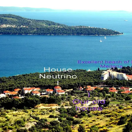 Apartment With Splendid Sea View Trogir Room photo