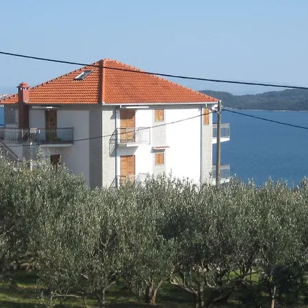 Apartment With Splendid Sea View Trogir Exterior photo