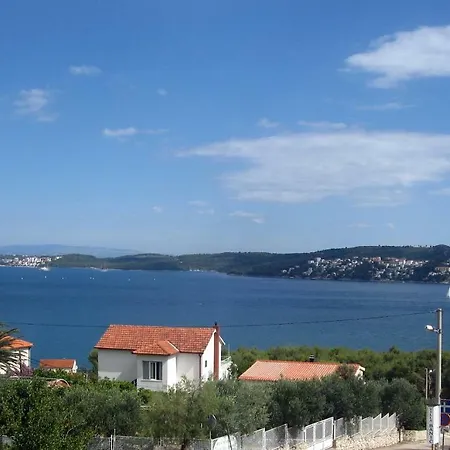 Apartment With Splendid Sea View Trogir Exterior photo
