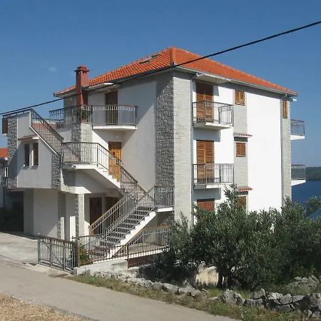 Apartment With Splendid Sea View Trogir Exterior photo