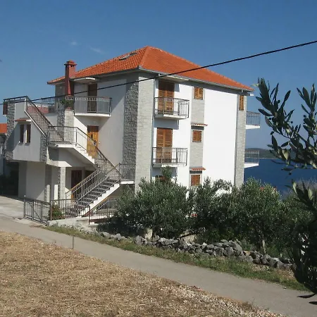 Apartment With Splendid Sea View Trogir Exterior photo