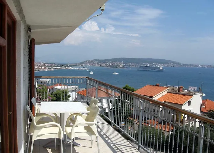 Apartment With Splendid Sea View