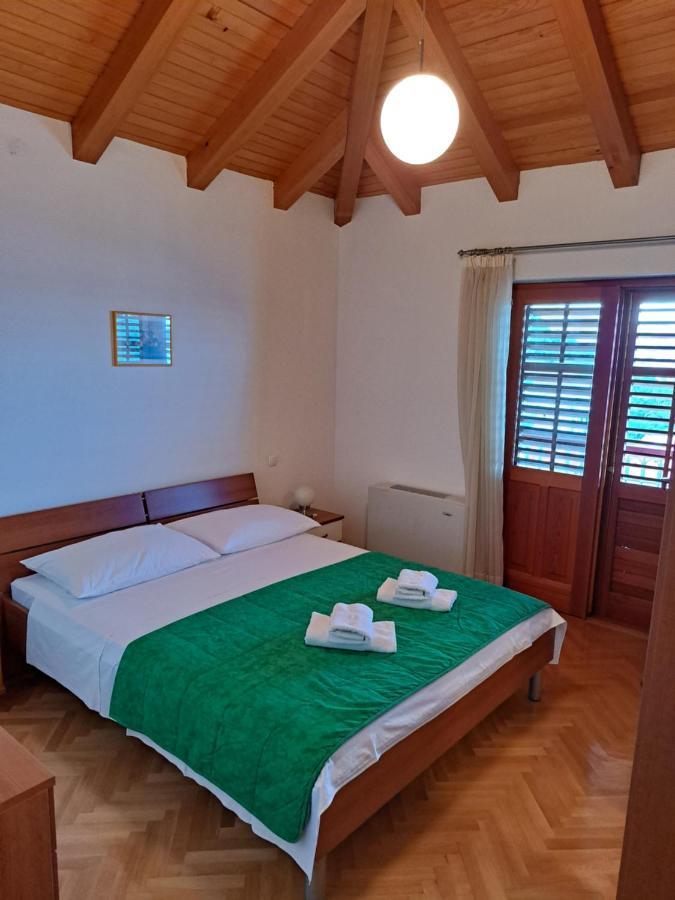 With Splendid Sea View Apartment