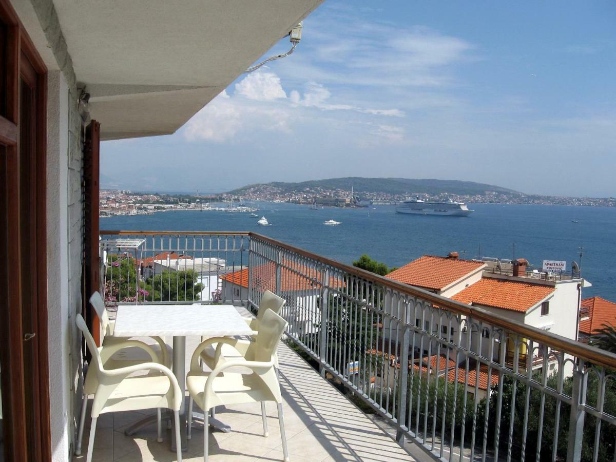 Apartment With Splendid Sea View *