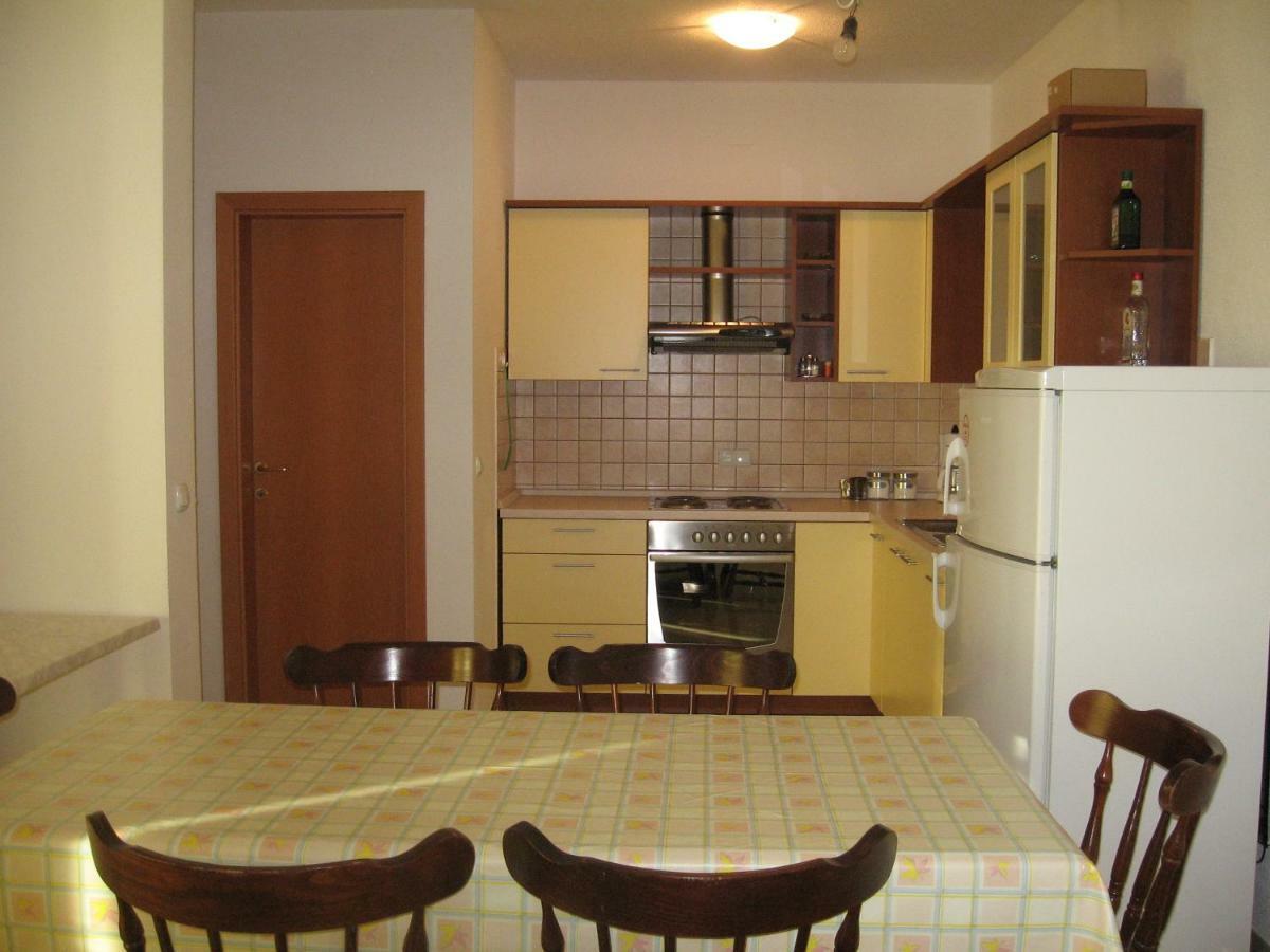 Apartment With Splendid Sea View *